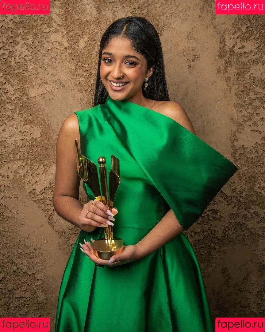 Maitreyi Ramakrishnan Onlyfans Photo Gallery 