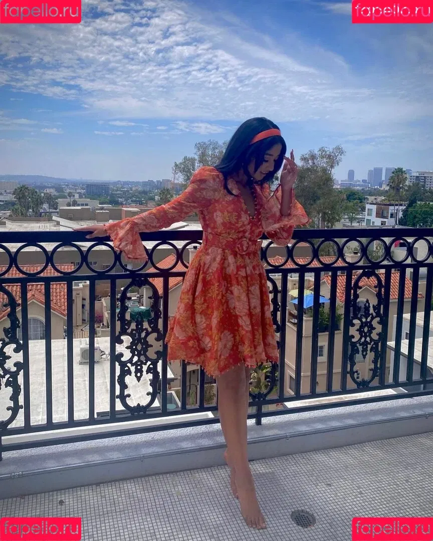 Maitreyi Ramakrishnan Onlyfans Photo Gallery 