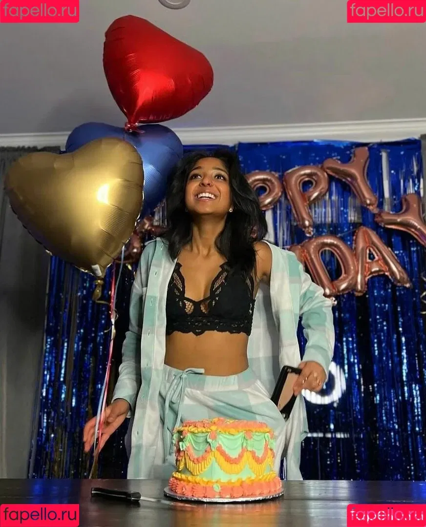 Maitreyi Ramakrishnan Onlyfans Photo Gallery 