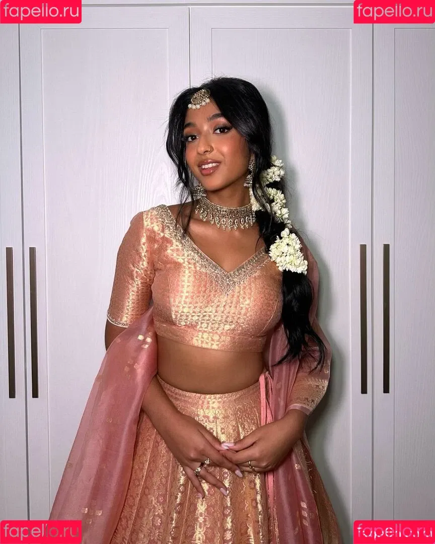 Maitreyi Ramakrishnan Onlyfans Photo Gallery 