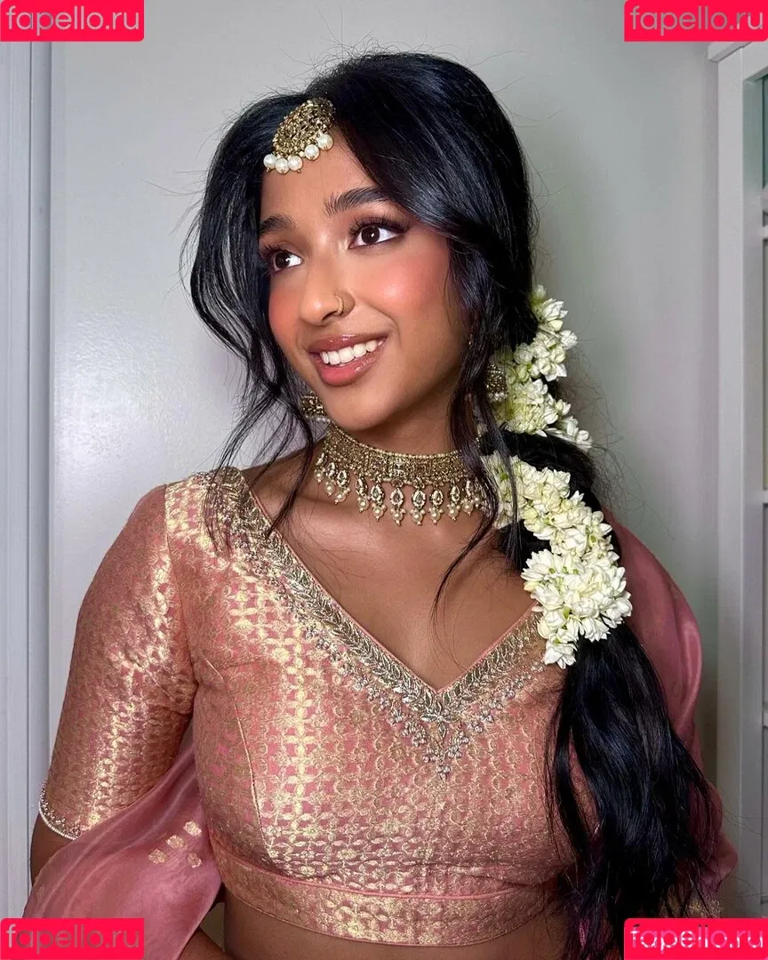 Maitreyi Ramakrishnan Onlyfans Photo Gallery 