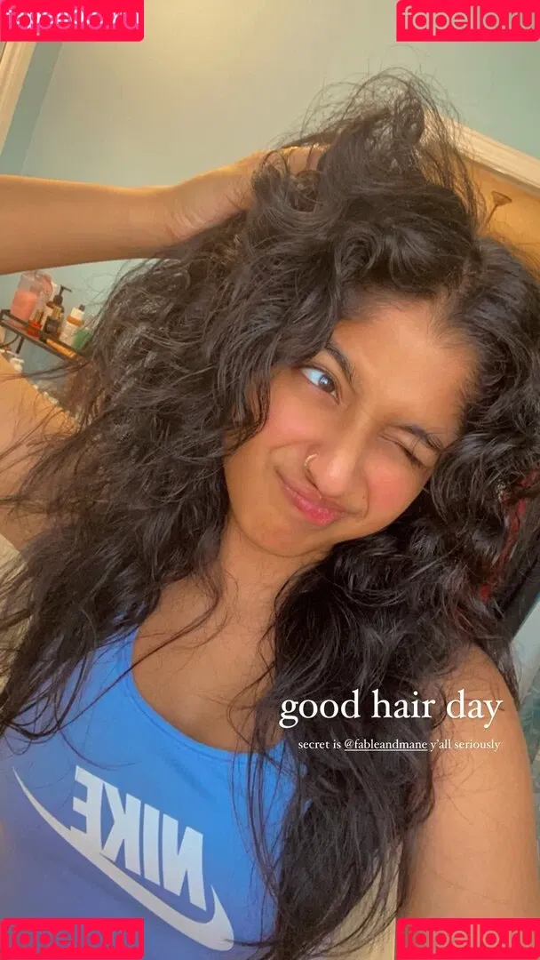 Maitreyi Ramakrishnan Onlyfans Photo Gallery 