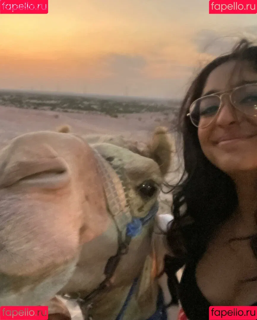 Maitreyi Ramakrishnan Onlyfans Photo Gallery 