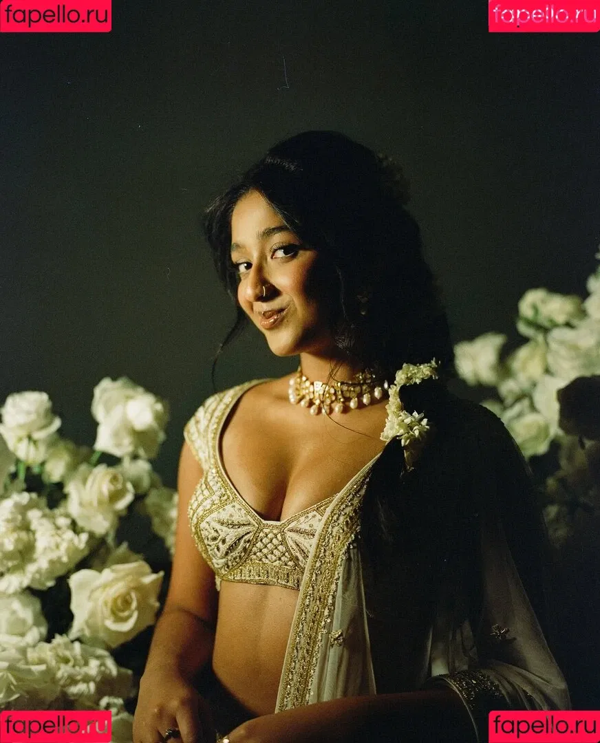 Maitreyi Ramakrishnan Onlyfans Photo Gallery 