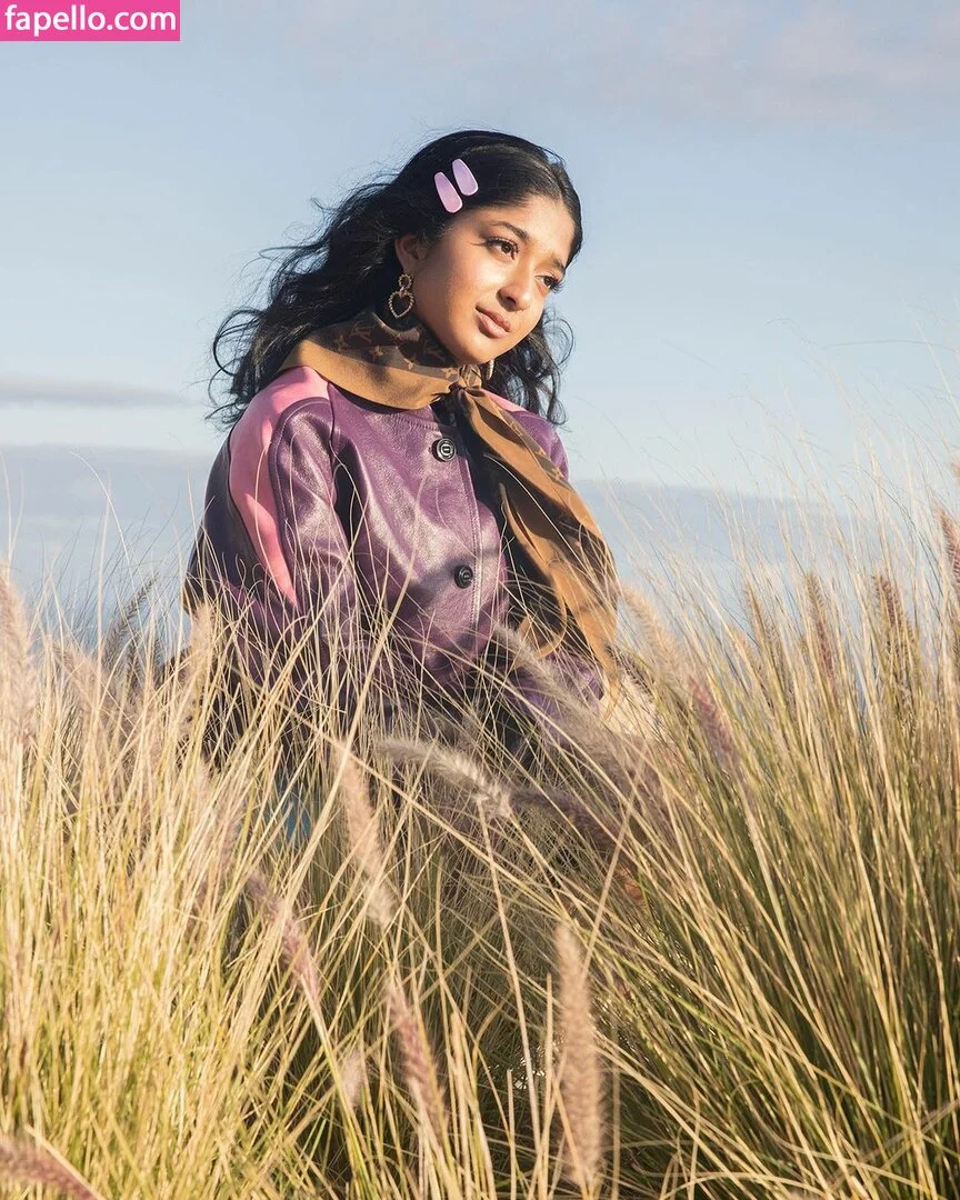 Maitreyi Ramakrishnan Onlyfans Photo Gallery 