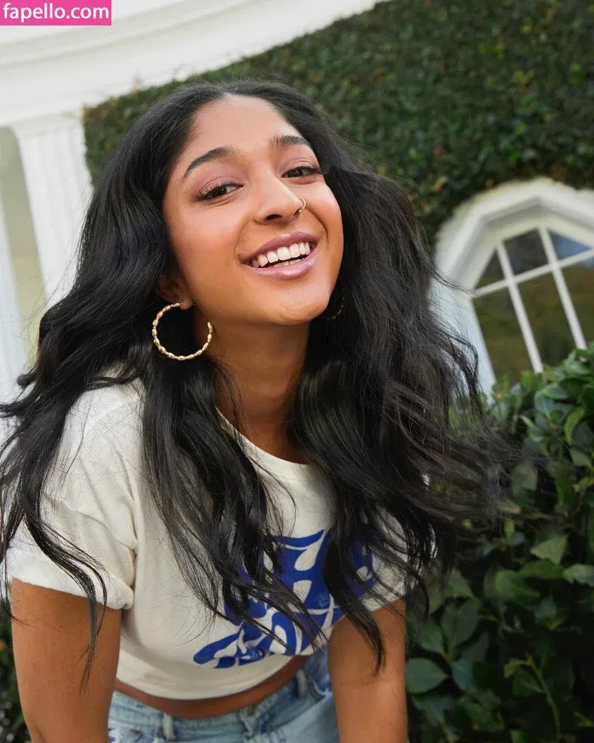 Maitreyi Ramakrishnan Onlyfans Photo Gallery 