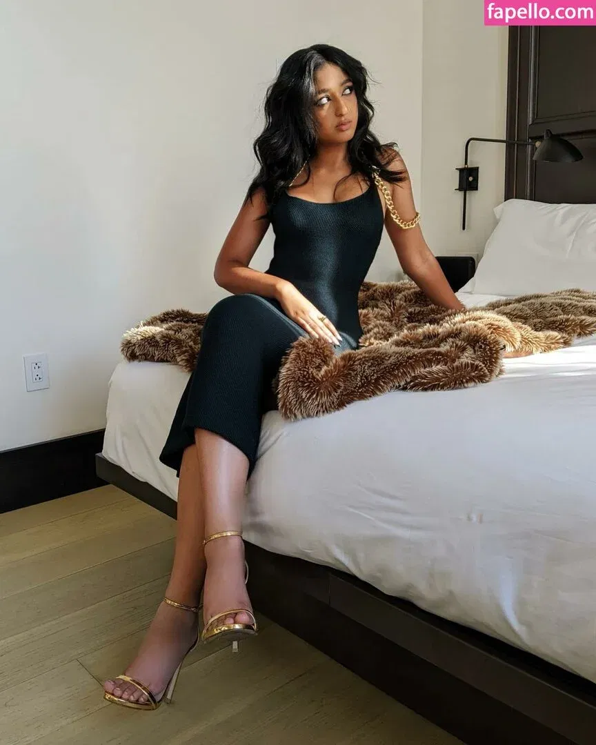 Maitreyi Ramakrishnan Onlyfans Photo Gallery 