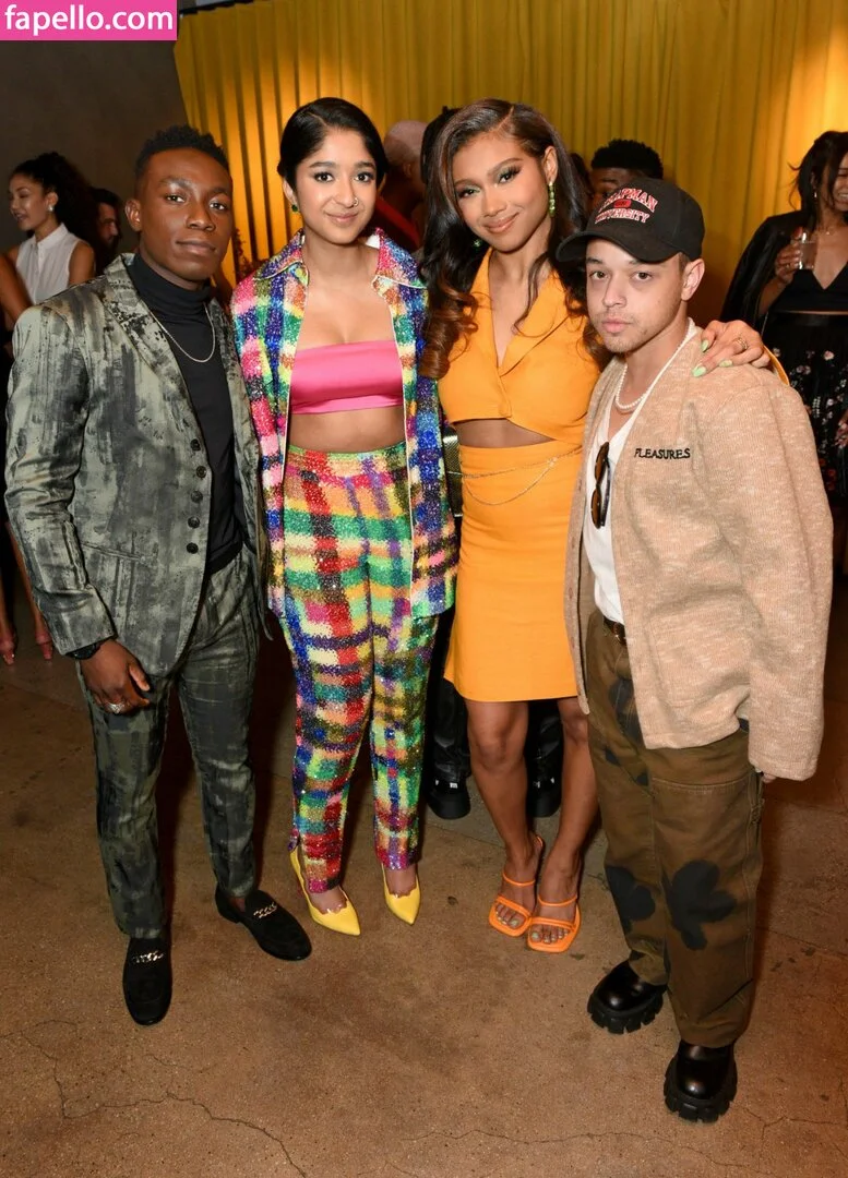 Maitreyi Ramakrishnan Onlyfans Photo Gallery 