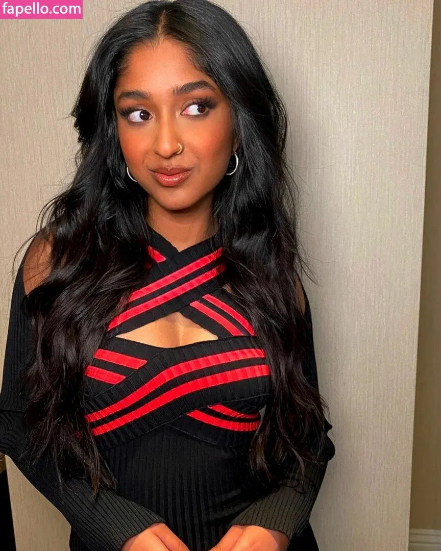 Maitreyi Ramakrishnan Onlyfans Photo Gallery 