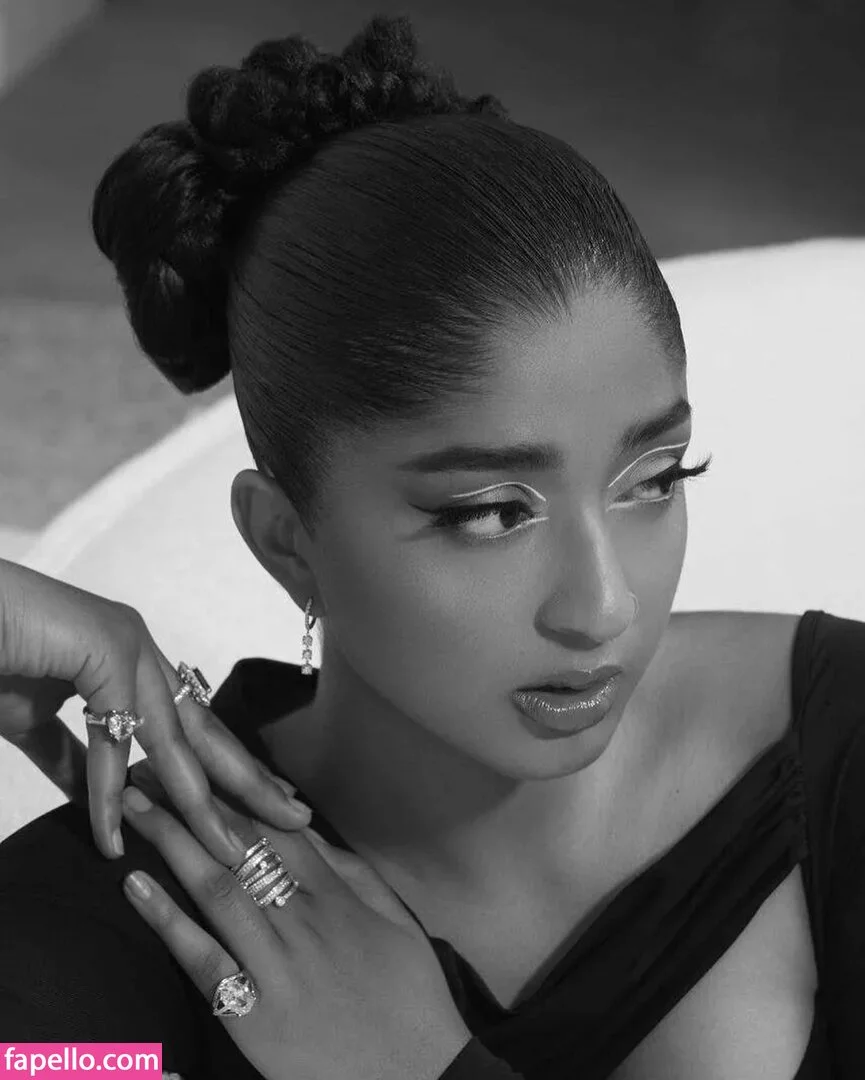 Maitreyi Ramakrishnan Onlyfans Photo Gallery 