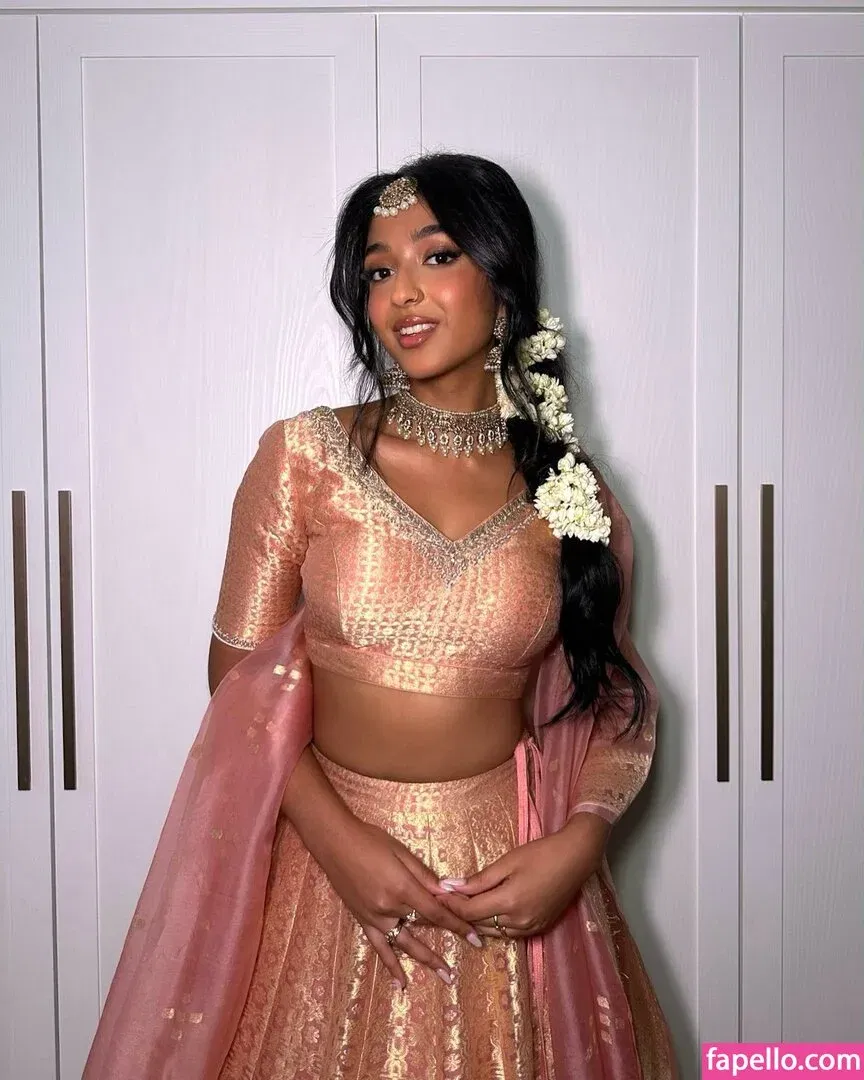 Maitreyi Ramakrishnan Onlyfans Photo Gallery 