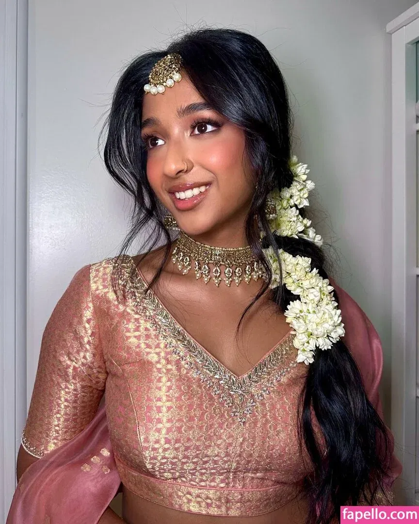 Maitreyi Ramakrishnan Onlyfans Photo Gallery 