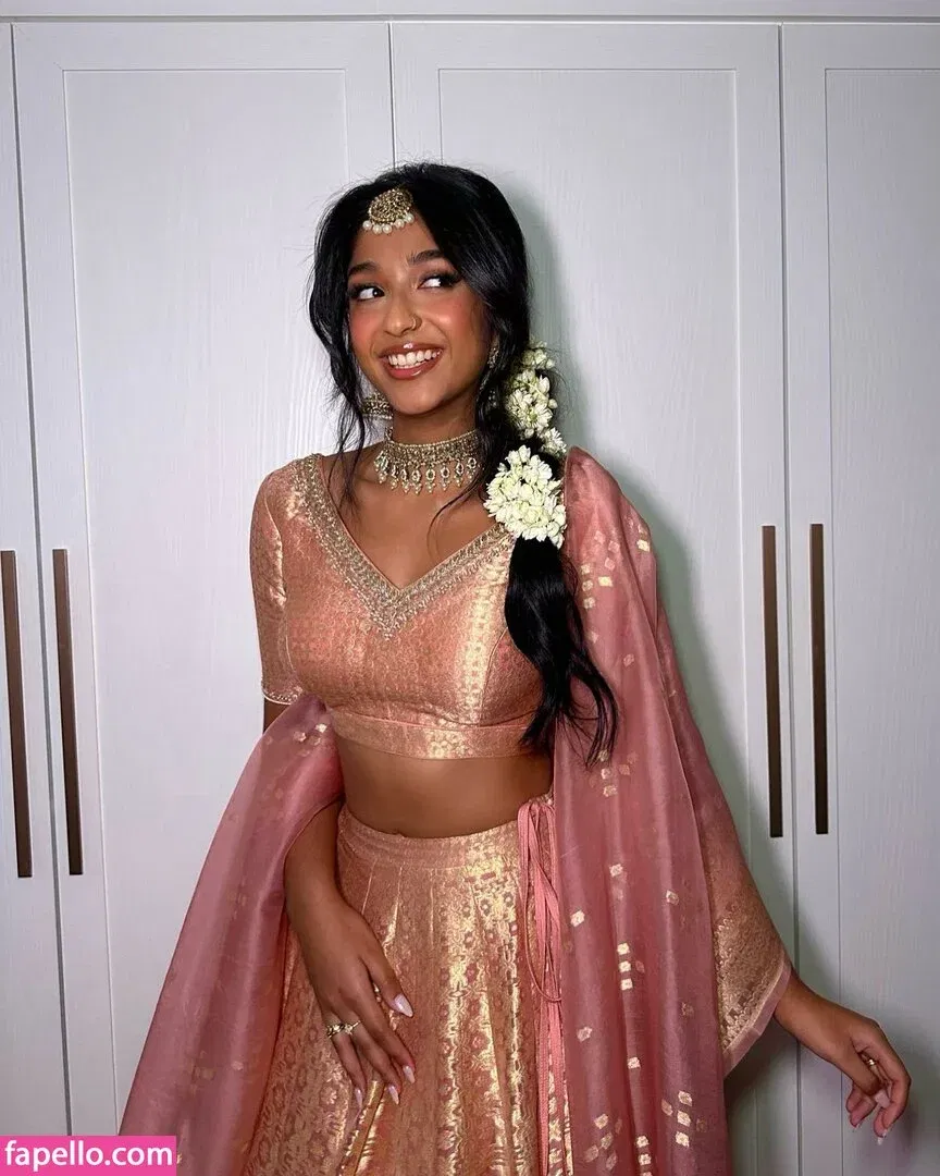 Maitreyi Ramakrishnan Onlyfans Photo Gallery 