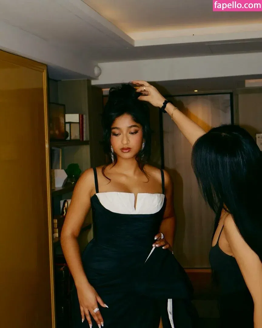 Maitreyi Ramakrishnan Onlyfans Photo Gallery 