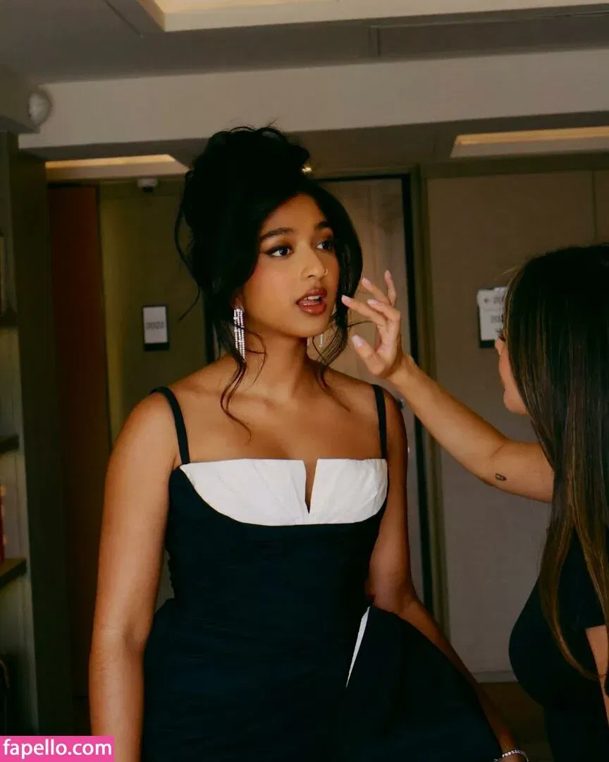 Maitreyi Ramakrishnan Onlyfans Photo Gallery 