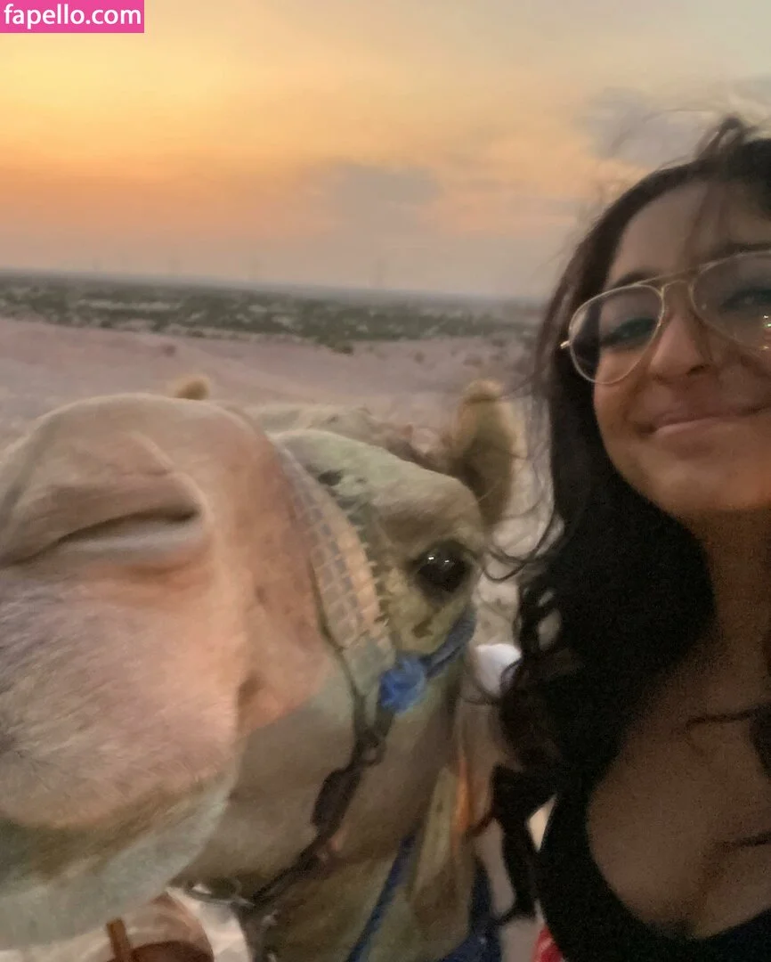 Maitreyi Ramakrishnan Onlyfans Photo Gallery 