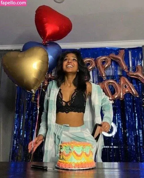 Maitreyi Ramakrishnan Onlyfans Photo Gallery 