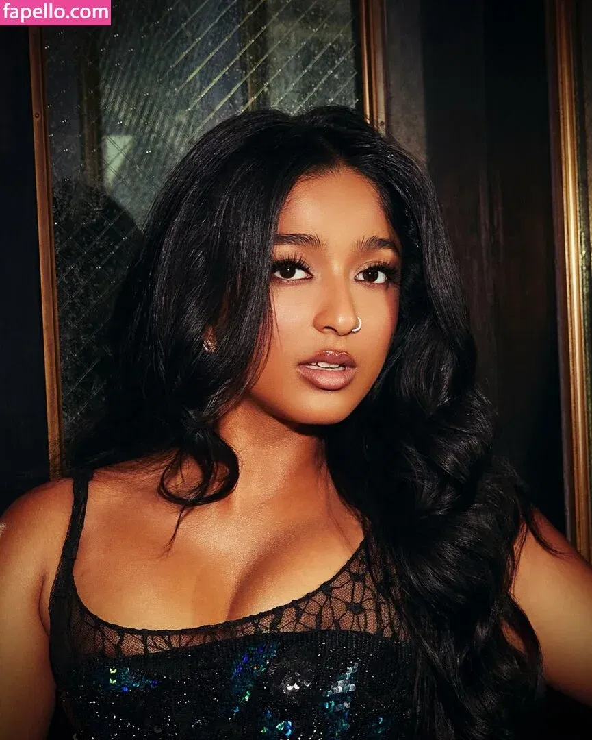 Maitreyi Ramakrishnan Onlyfans Photo Gallery 