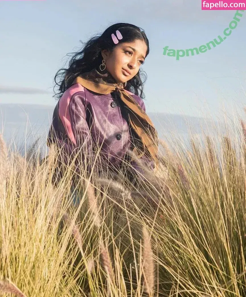 Maitreyi Ramakrishnan Onlyfans Photo Gallery 