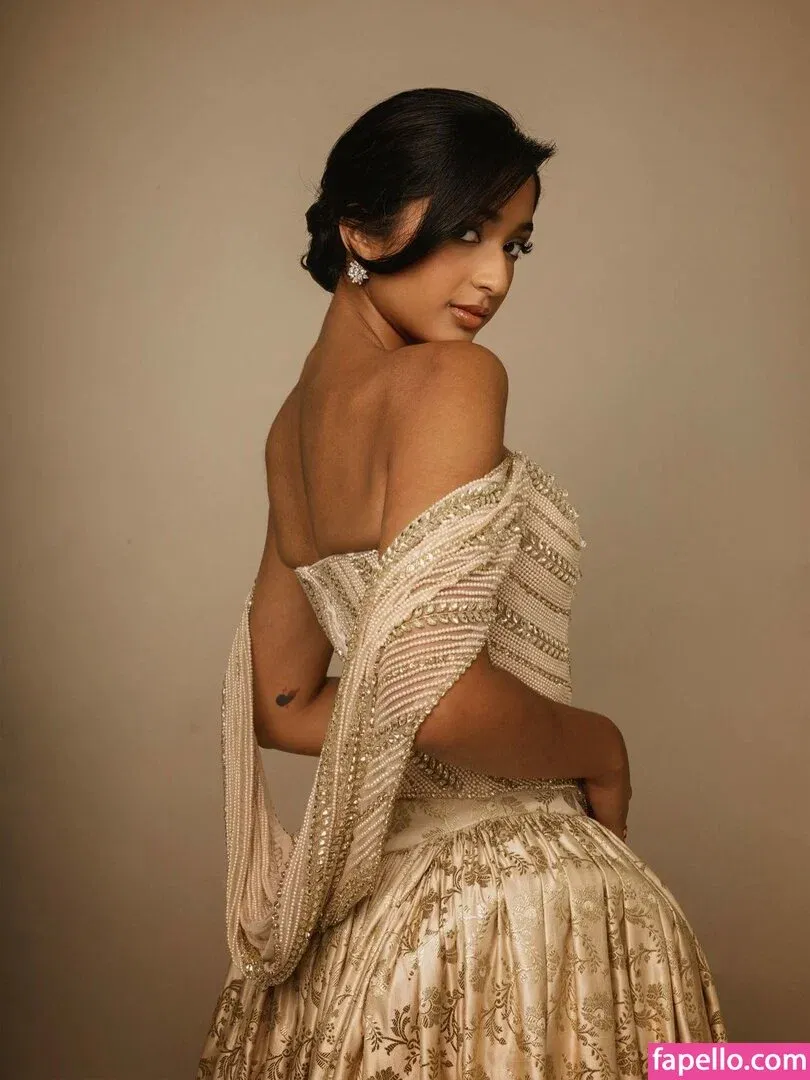 Maitreyi Ramakrishnan Onlyfans Photo Gallery 