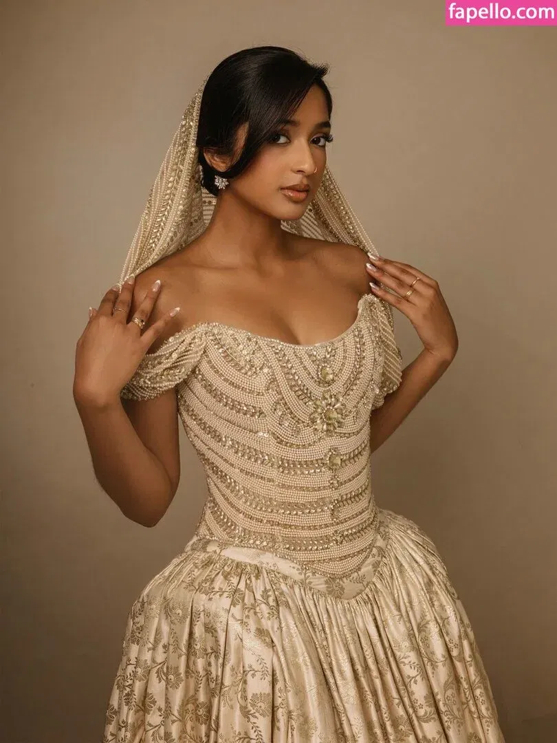 Maitreyi Ramakrishnan Onlyfans Photo Gallery 