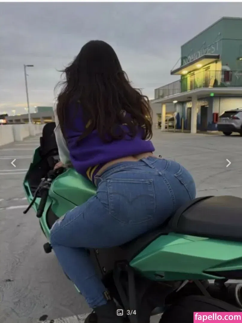 Righthookroxy Onlyfans Photo Gallery 