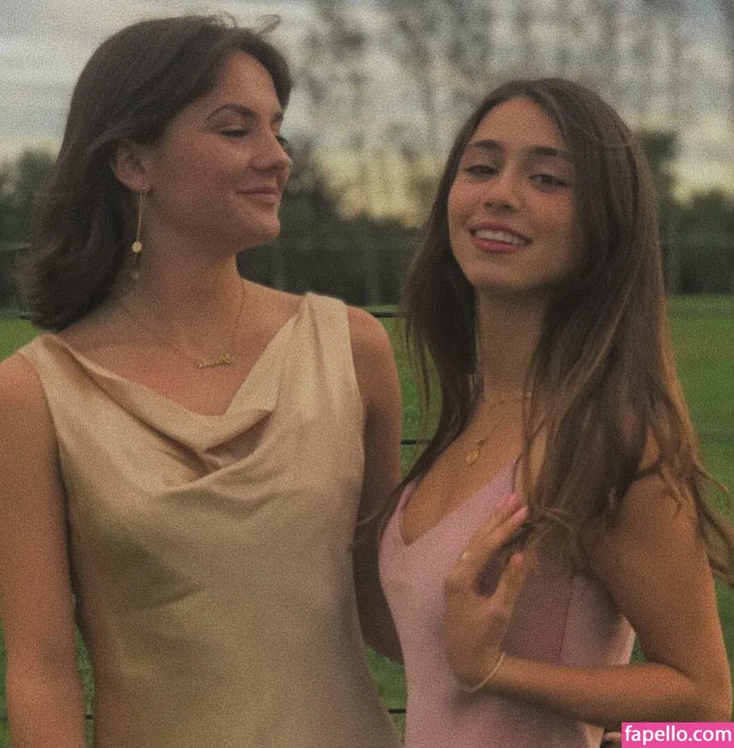 amandaswnsn Onlyfans Photo Gallery 