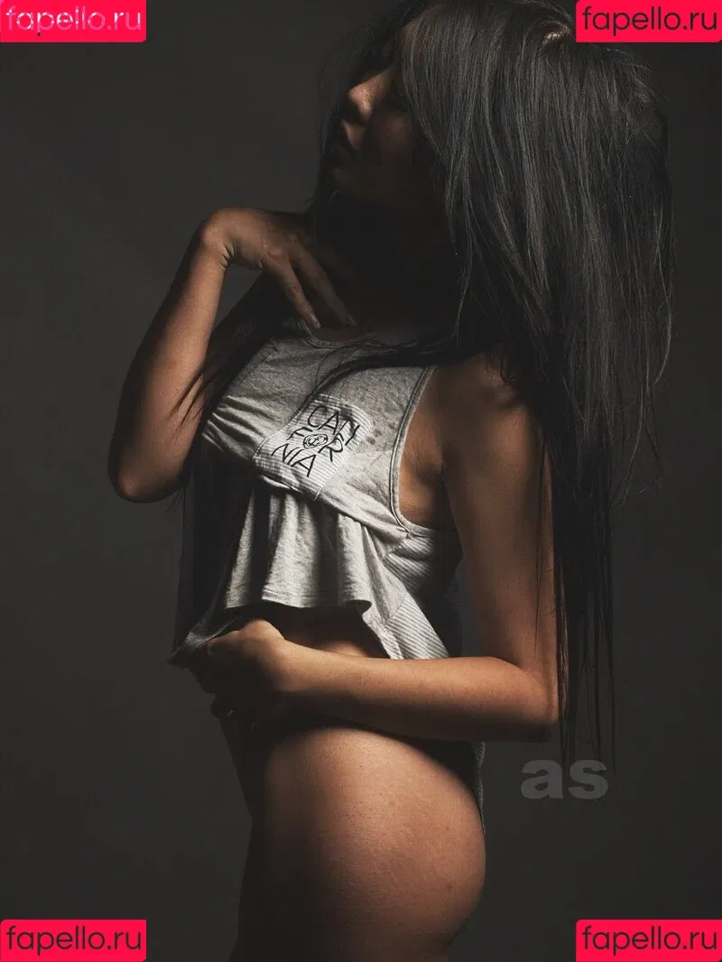evelynxx / evelynexyz / supportorfeed Onlyfans Photo Gallery 