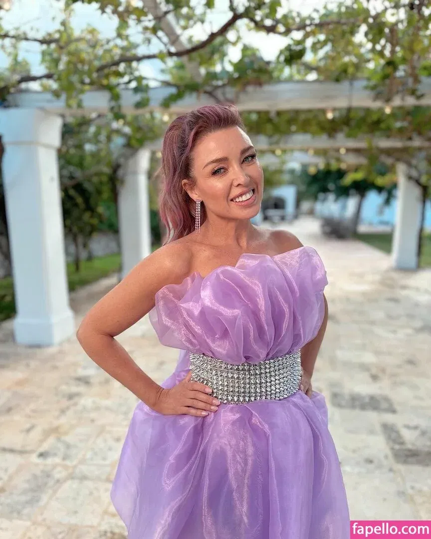 Dannii Minogue Onlyfans Photo Gallery 