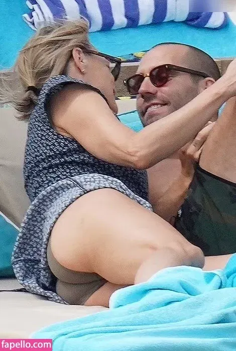 Robin Wright Onlyfans Photo Gallery 