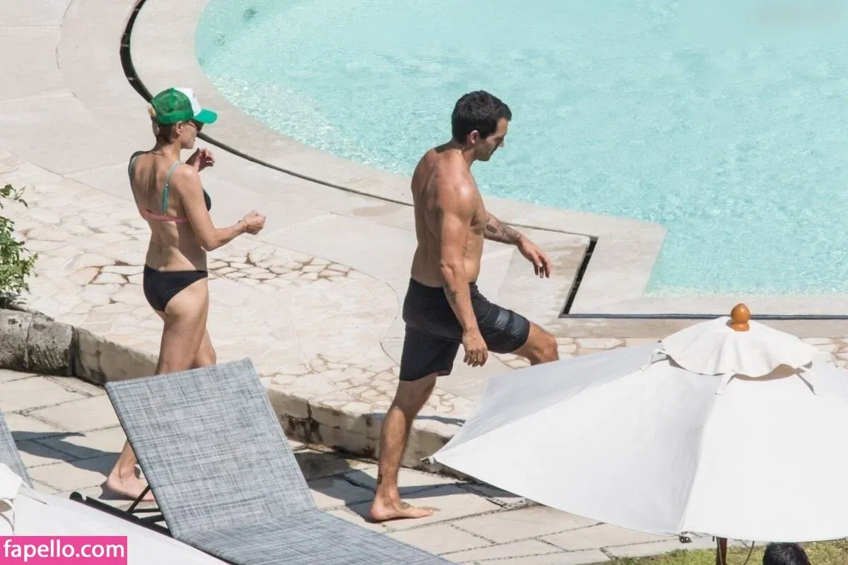 Robin Wright Onlyfans Photo Gallery 