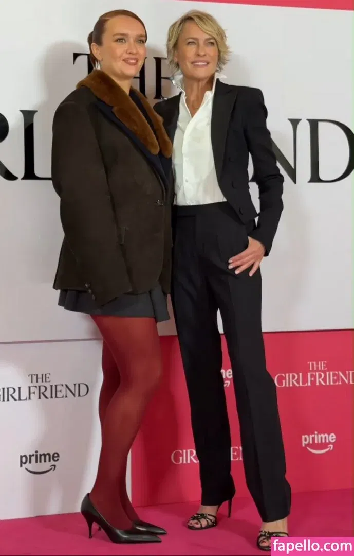 Robin Wright Onlyfans Photo Gallery 