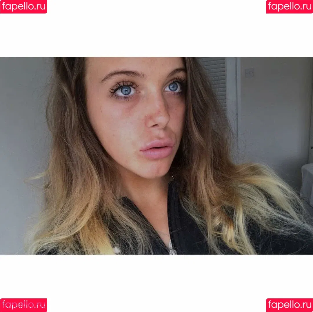 Bobbie Cook Onlyfans Photo Gallery 