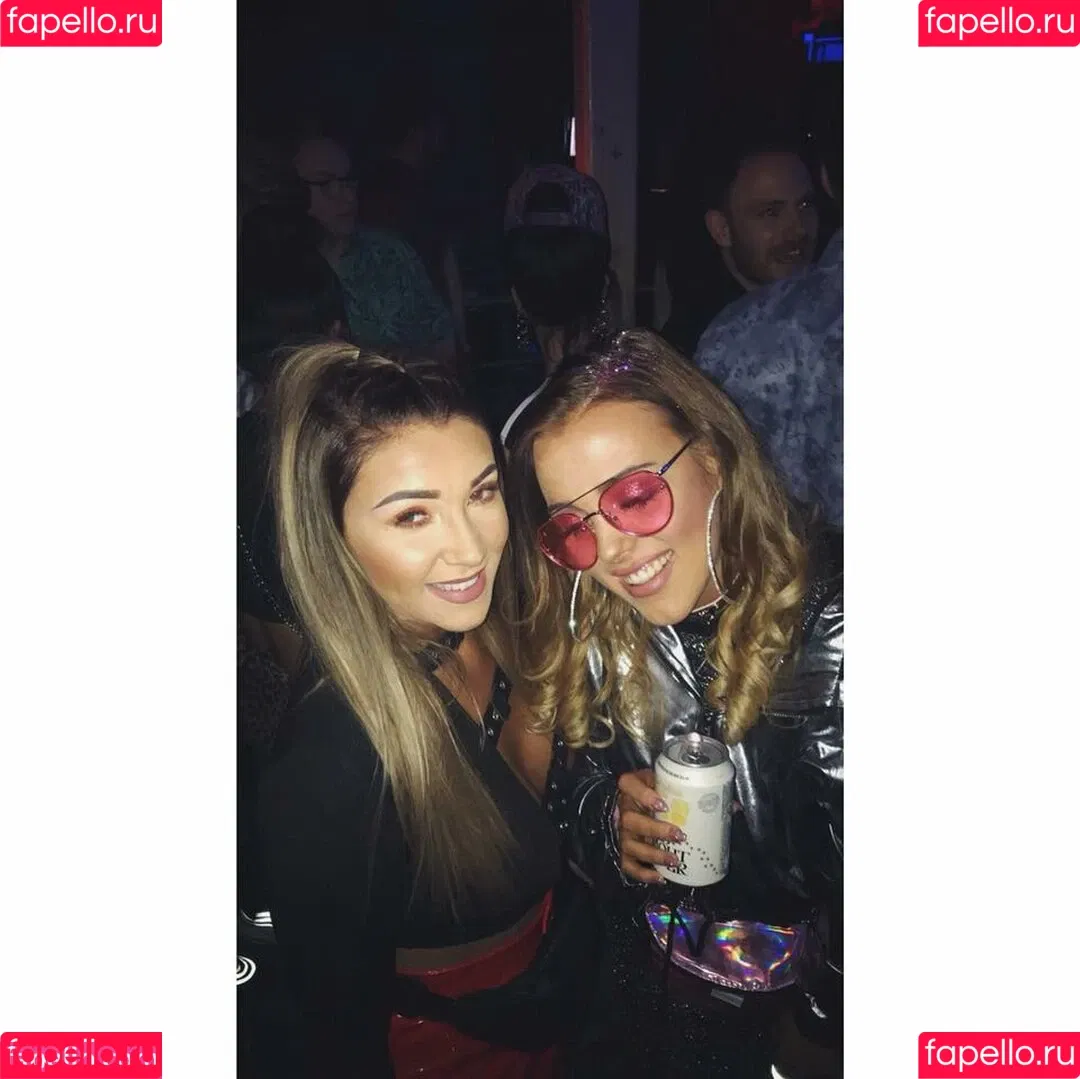 Bobbie Cook Onlyfans Photo Gallery 