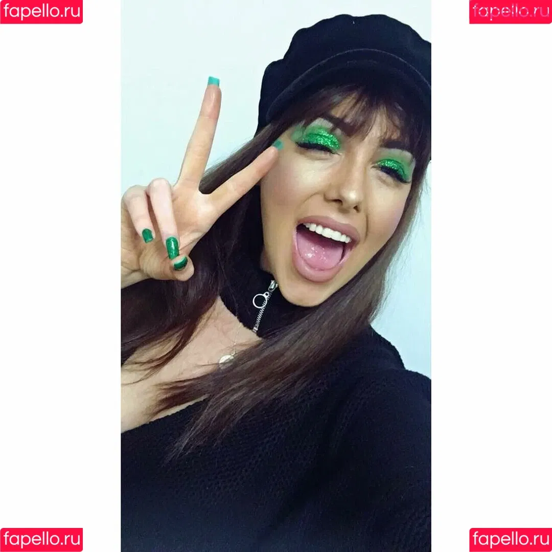 Bobbie Cook Onlyfans Photo Gallery 