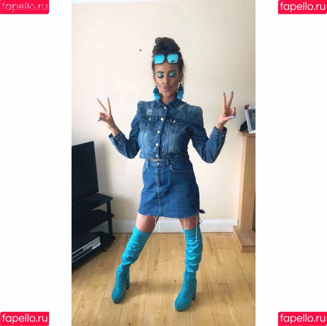 Bobbie Cook Onlyfans Photo Gallery 