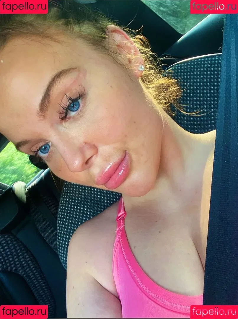 Bobbie Cook Onlyfans Photo Gallery 
