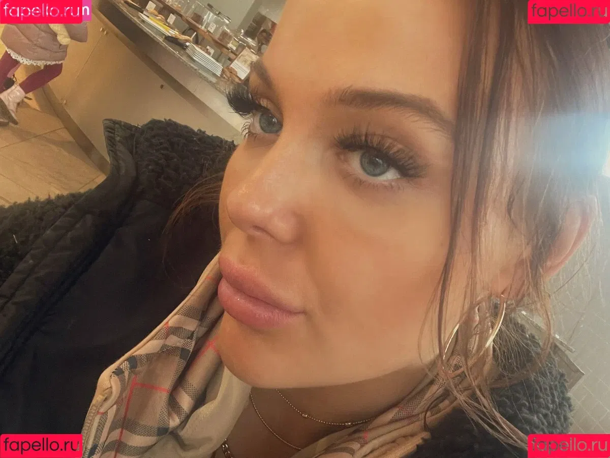 Bobbie Cook Onlyfans Photo Gallery 