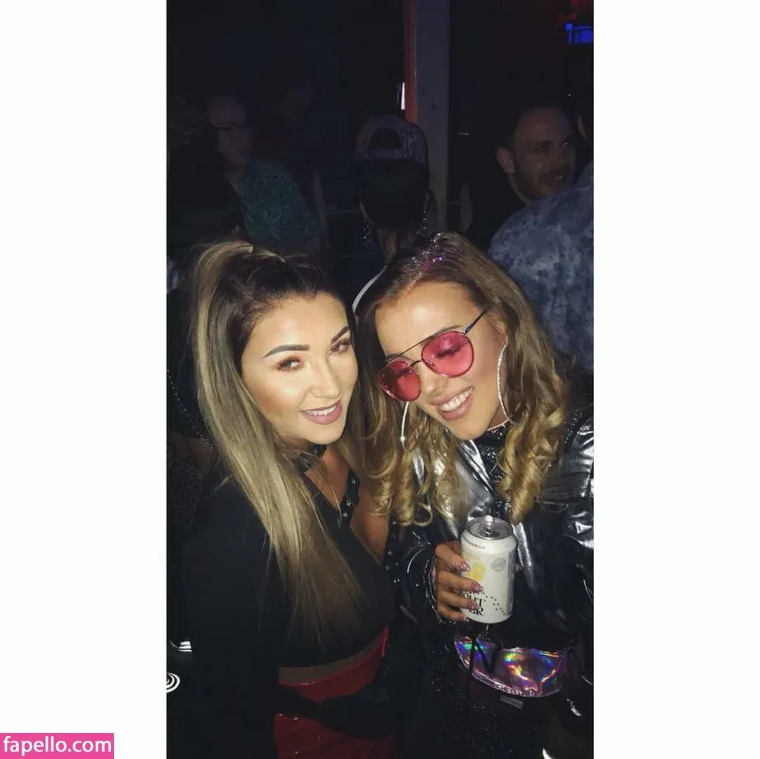 Bobbie Cook Onlyfans Photo Gallery 