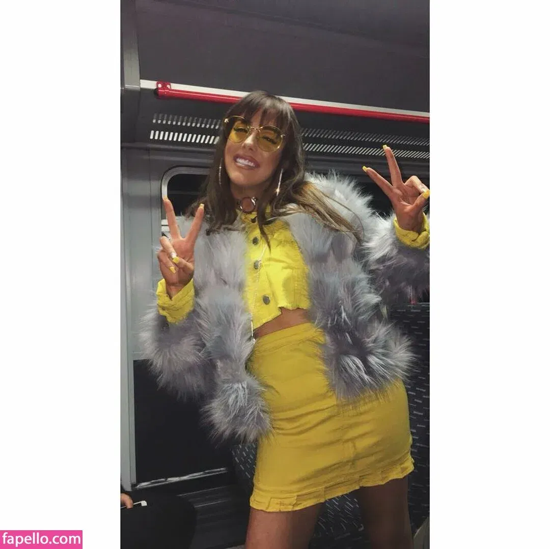 Bobbie Cook Onlyfans Photo Gallery 