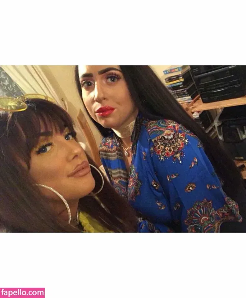 Bobbie Cook Onlyfans Photo Gallery 