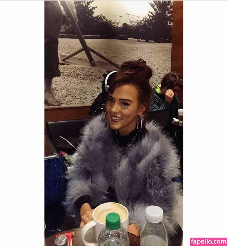 Bobbie Cook Onlyfans Photo Gallery 