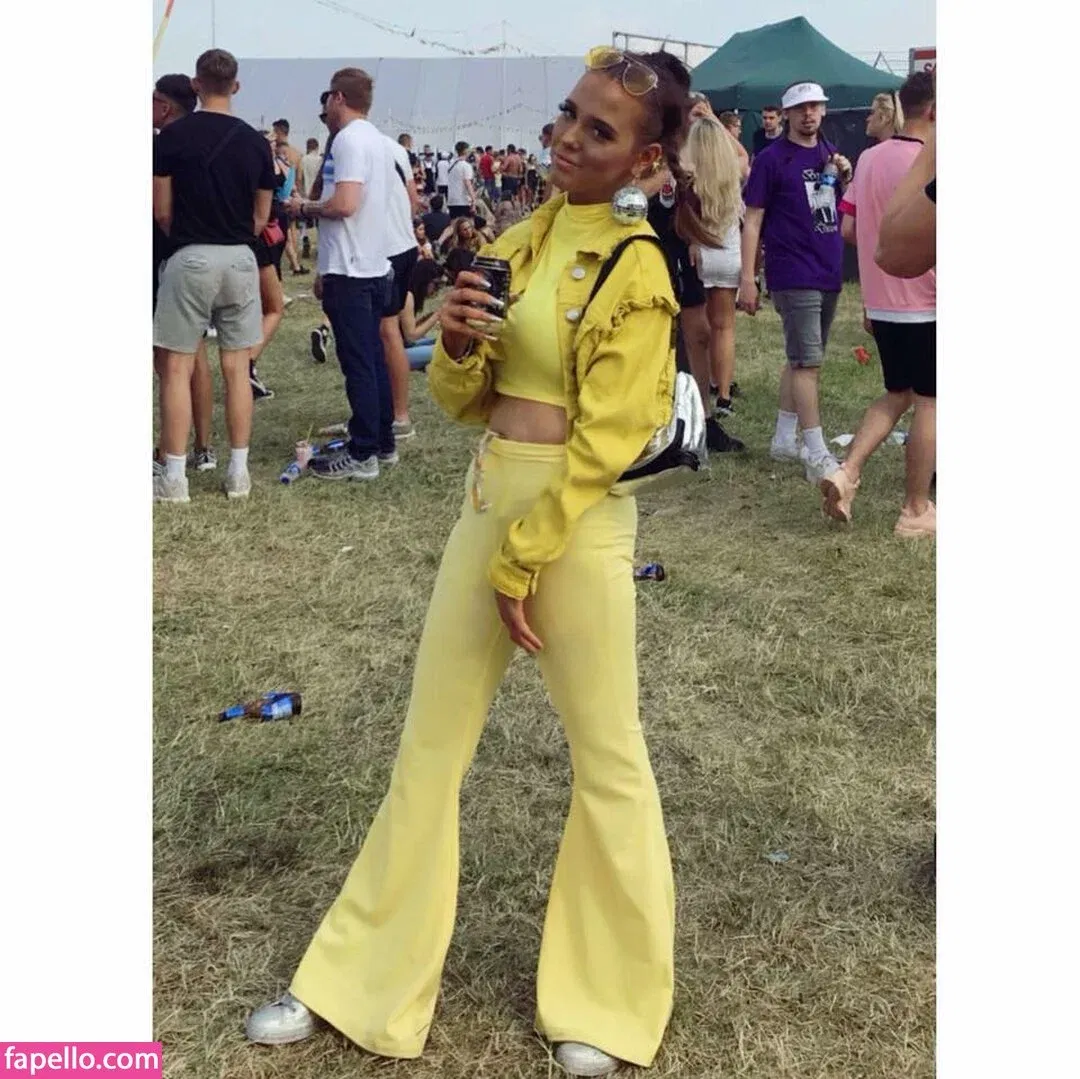 Bobbie Cook Onlyfans Photo Gallery 