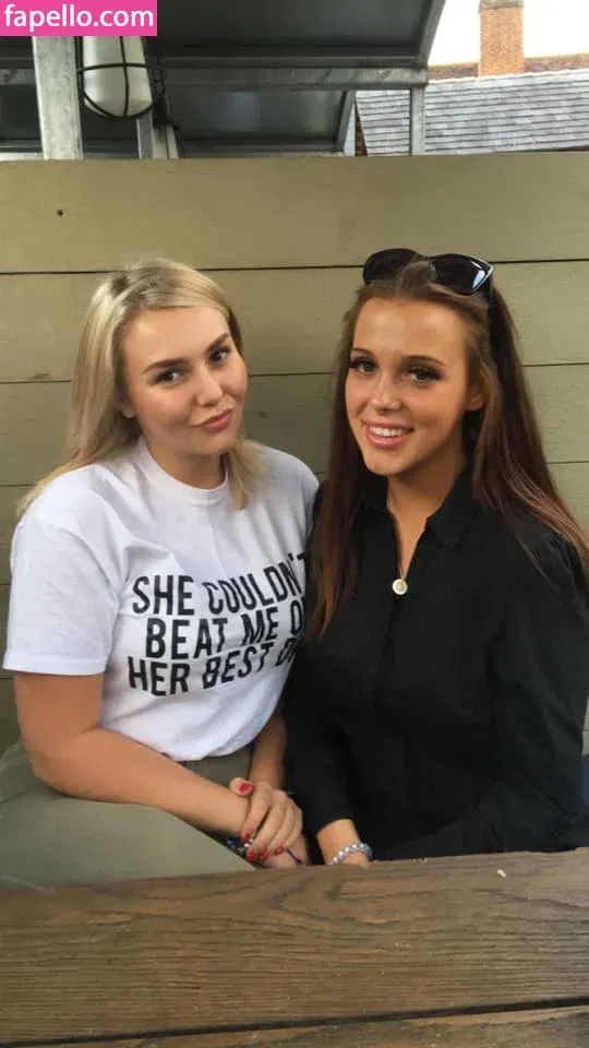 Bobbie Cook Onlyfans Photo Gallery 