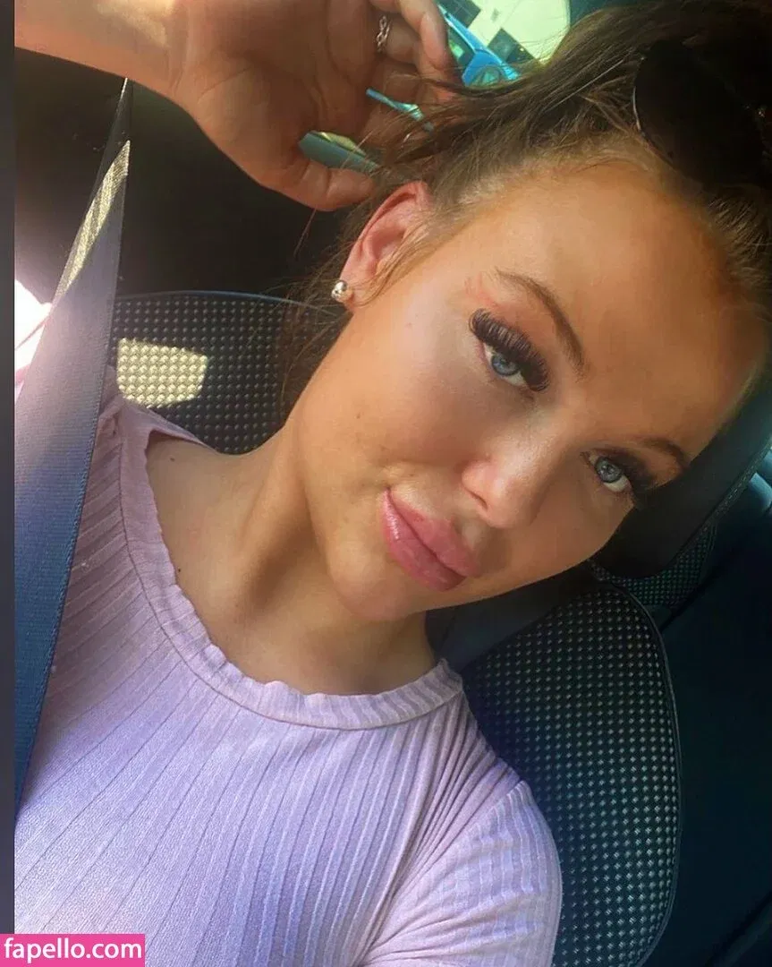 Bobbie Cook Onlyfans Photo Gallery 