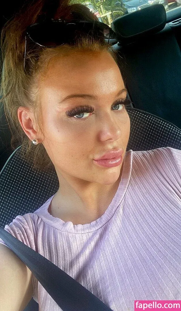 Bobbie Cook Onlyfans Photo Gallery 