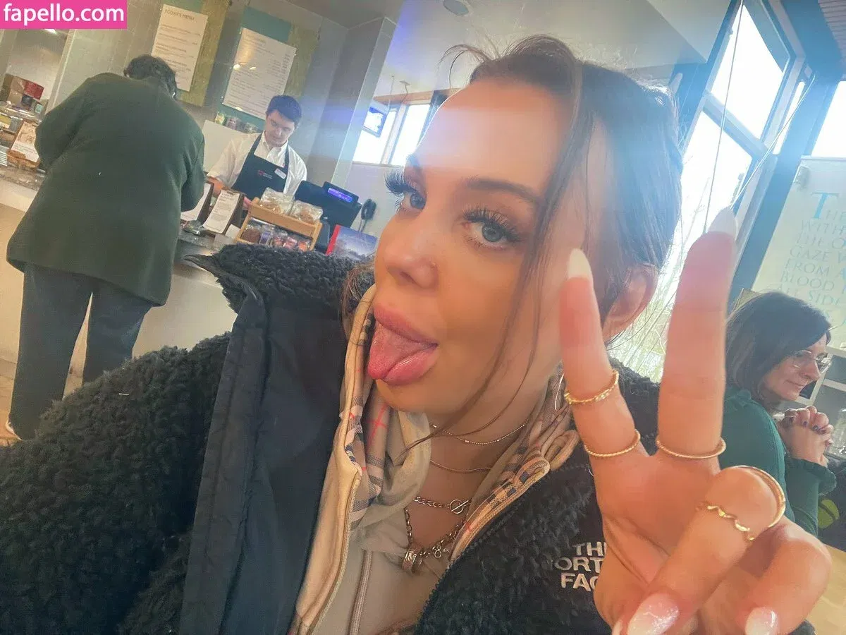 Bobbie Cook Onlyfans Photo Gallery 