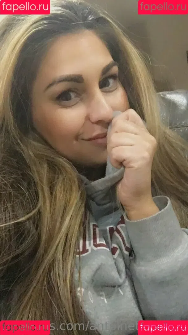 antoinettemarie Onlyfans Photo Gallery 