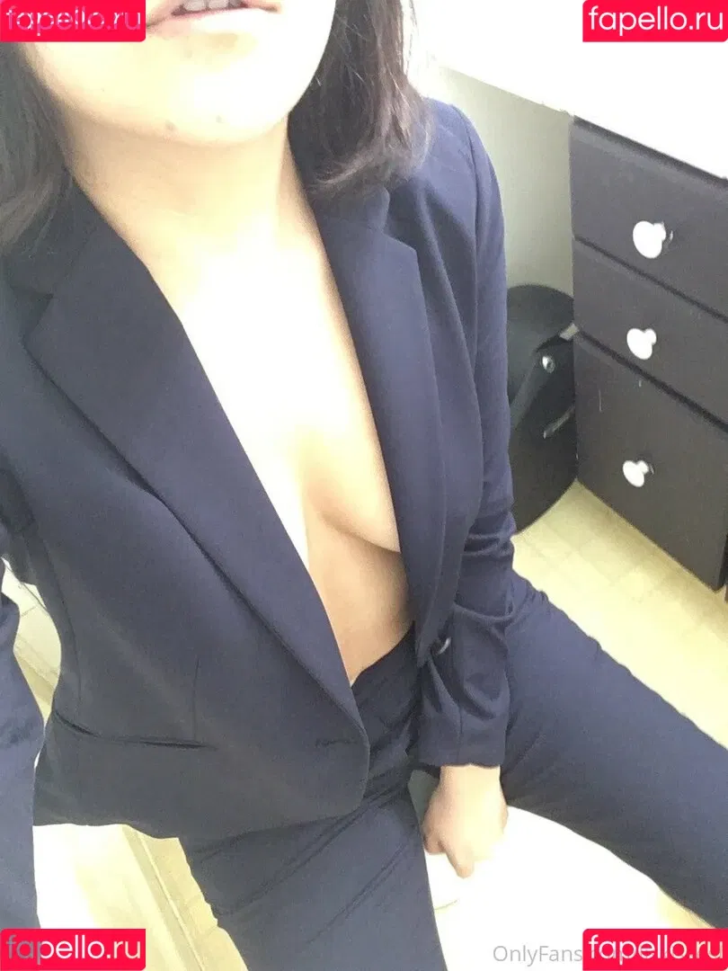 liskissesf Onlyfans Photo Gallery 