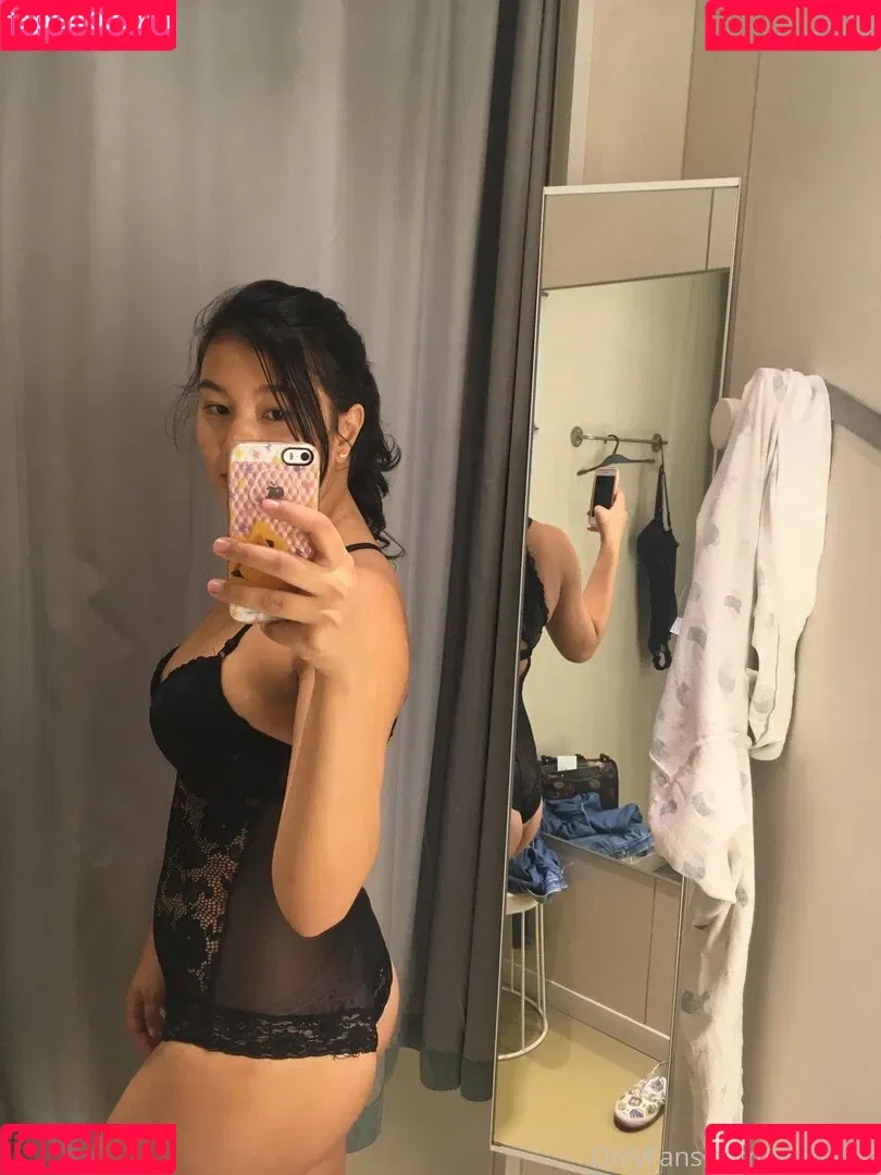 liskissesf Onlyfans Photo Gallery 